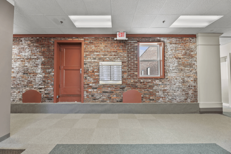 Crawford Square - 137 North St, Pittsfield, MA 01201 Common Area Directory