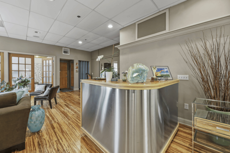 Crawford Square - 137 North St, Pittsfield, MA 01201 Upstairs Office #1