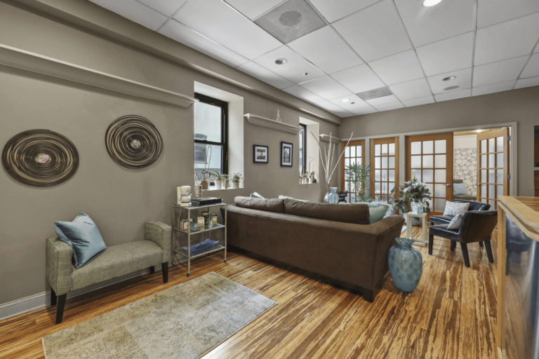 Crawford Square - 137 North St, Pittsfield, MA 01201 Upstairs Office #4
